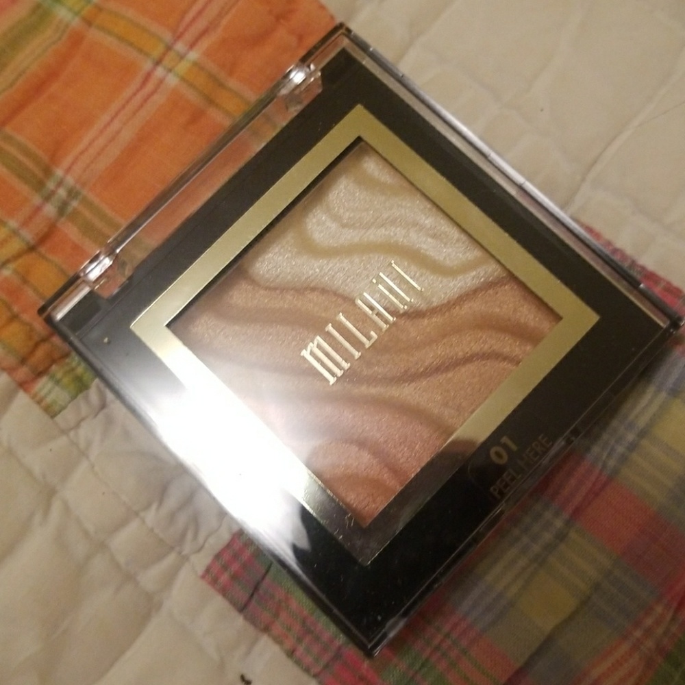 Milani Sunlight Highlighter